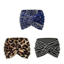 Mönstrat yoga-huvudband med kors