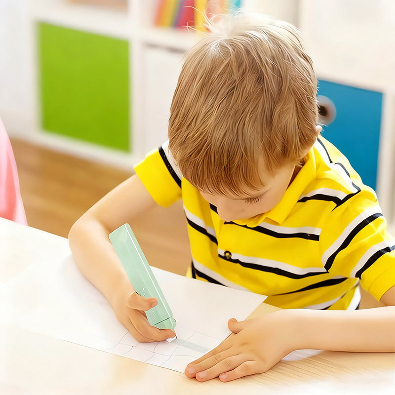 Rulle med dubbelhäftande tejp för scrapbooking