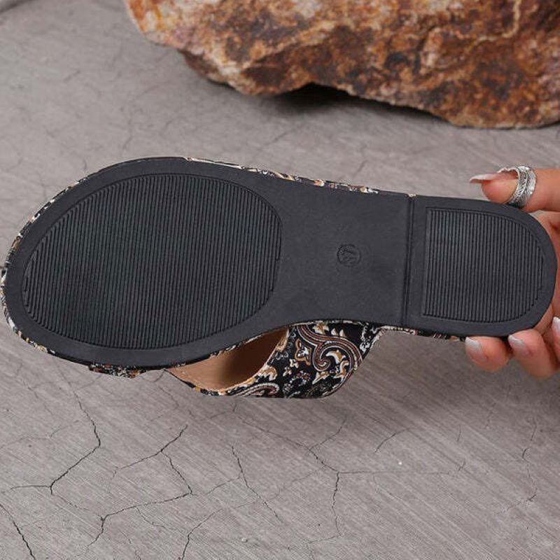 Lätta ortopediska platta sandaler för kvinnor