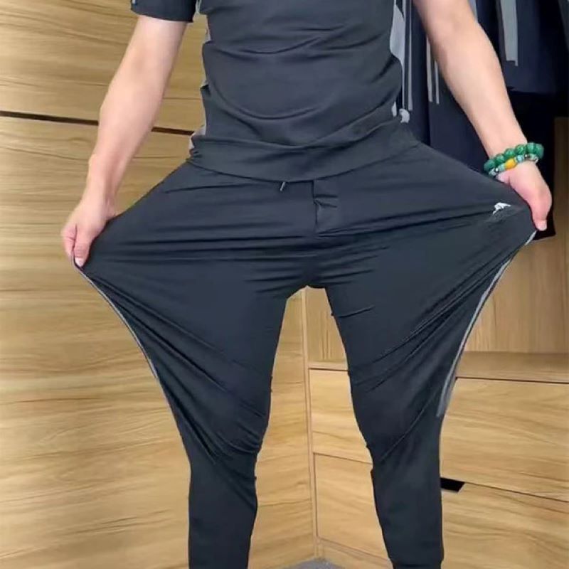Herrset med kortärmade långbyxor och casual sportbyxor i två delar