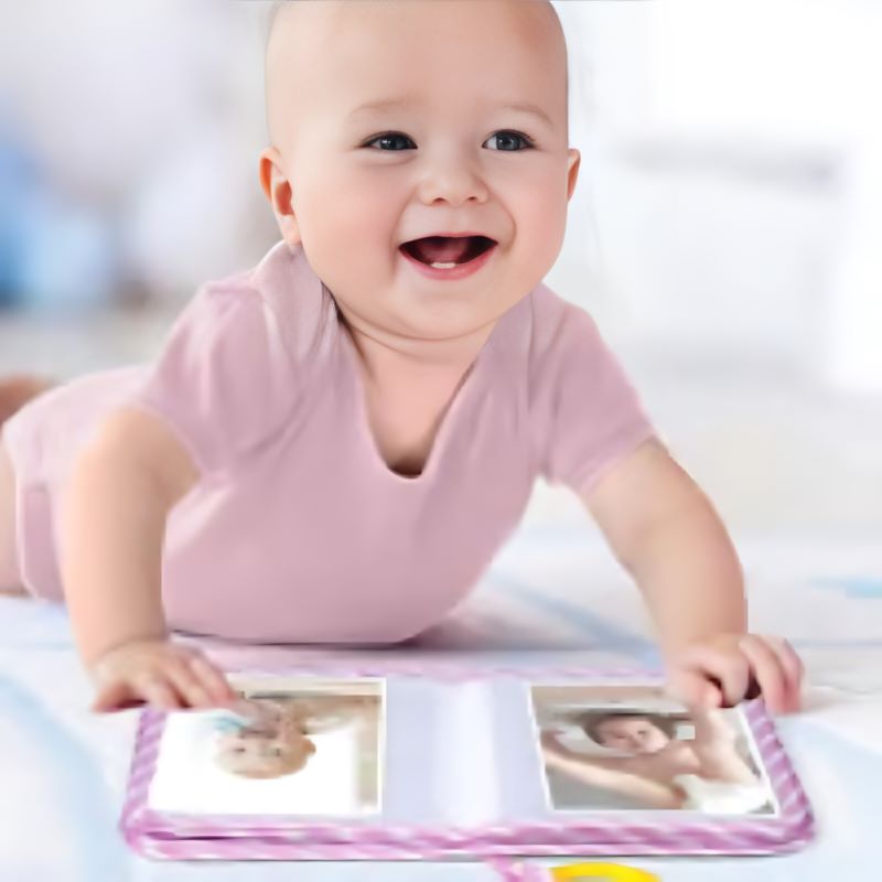Min första baby fotobok med säker spegel