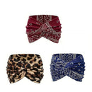 Mönstrat yoga-huvudband med kors